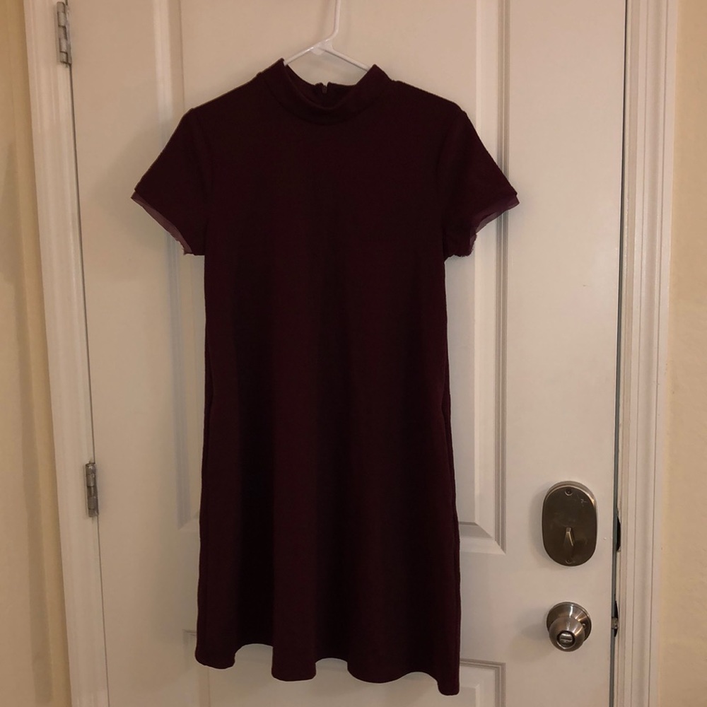 Maroon dress with pockets
